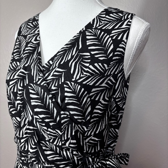 Ann Taylor LOFT Black and White Romper - Picture 5 of 8
